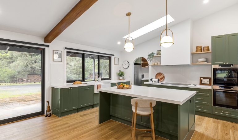 23555986-kitchen-8368660_1920