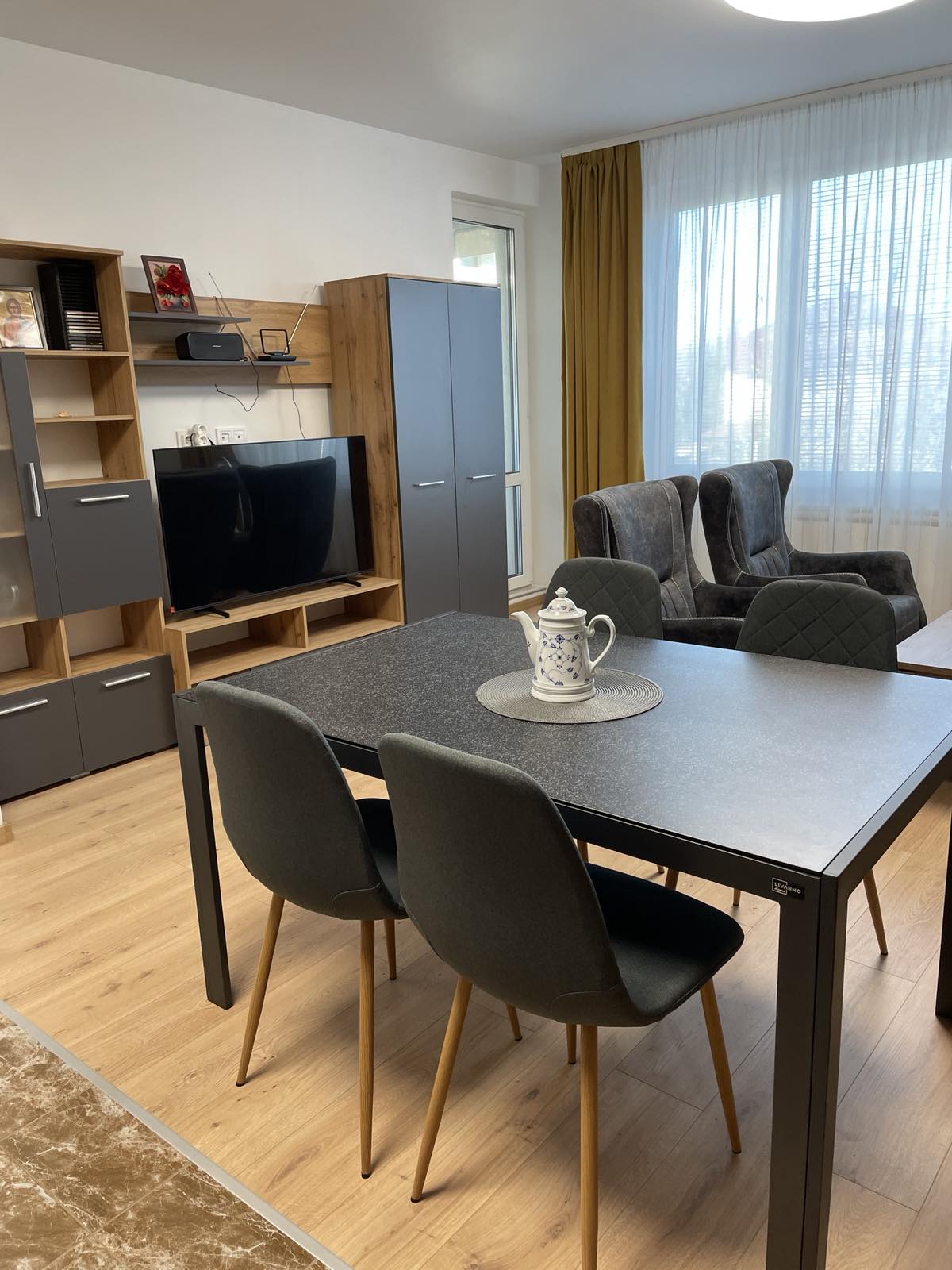 3-bedroom apartment Sofia, Cross Vada